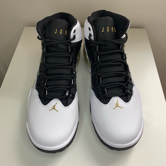 NEW Jordan Max Aura White Metallic Gold Basketball - Picture 5 of 10